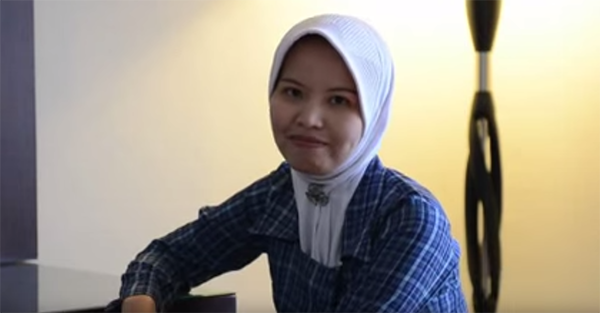 Cacik Rut Damayanti (East Java)